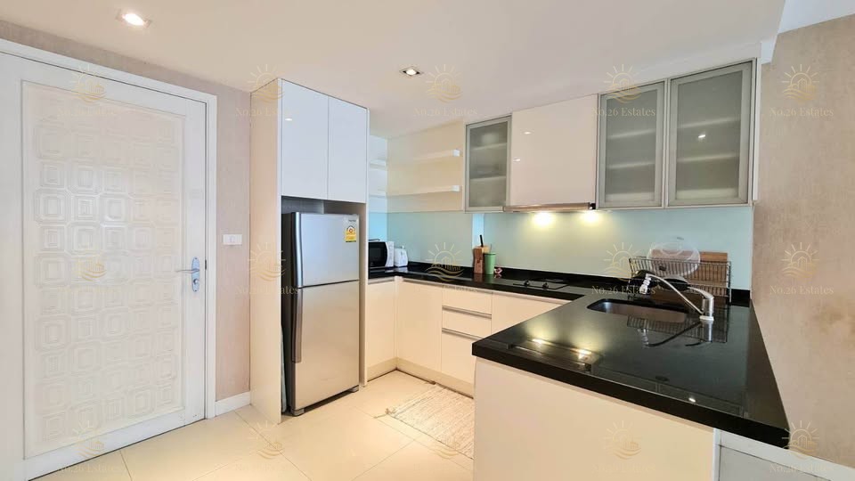 LE NICE CONDO Ekamai - Image 3