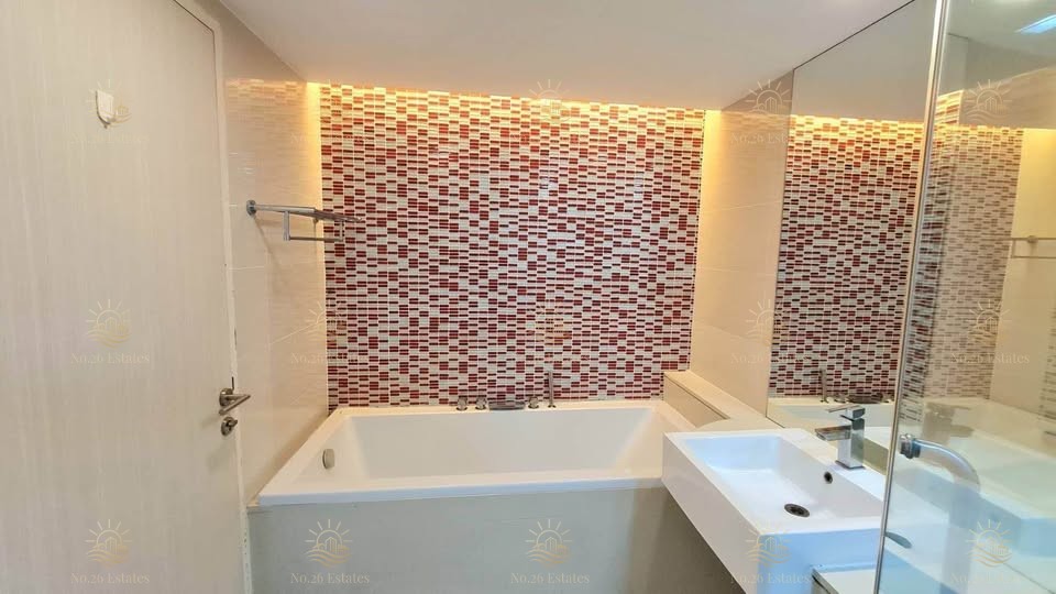 LE NICE CONDO Ekamai - Image 8