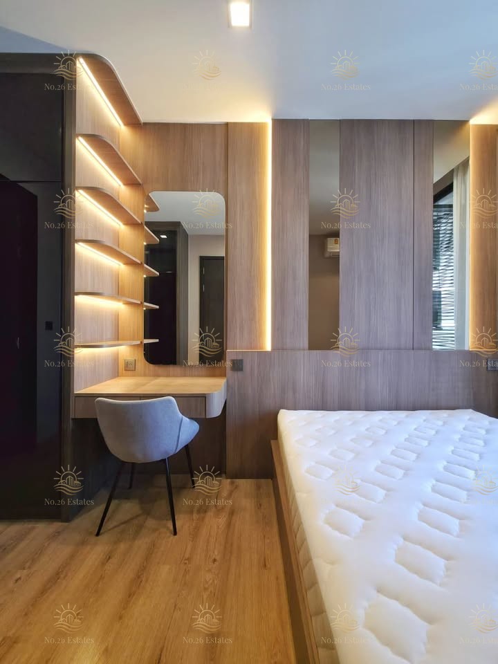 Noble Around Ari  - Image 8